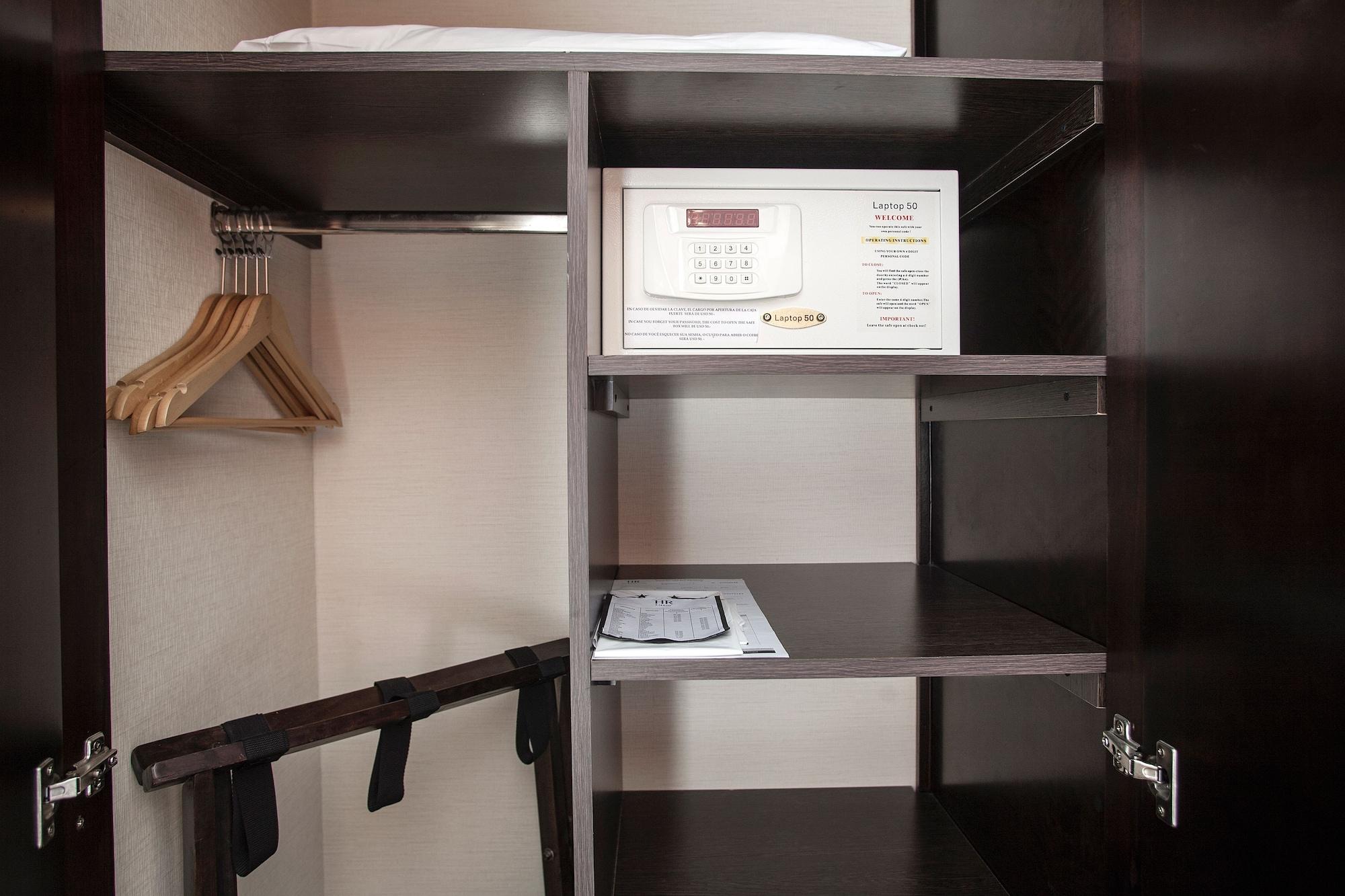 Hr Luxor 4* Buenos Aires